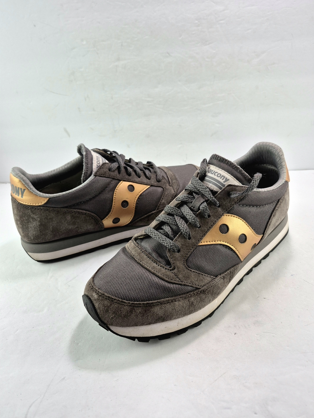 Saucony Jazz 81 Grey Gold Retro Suede Sneakers Women's Size 10 Sporty Metallic